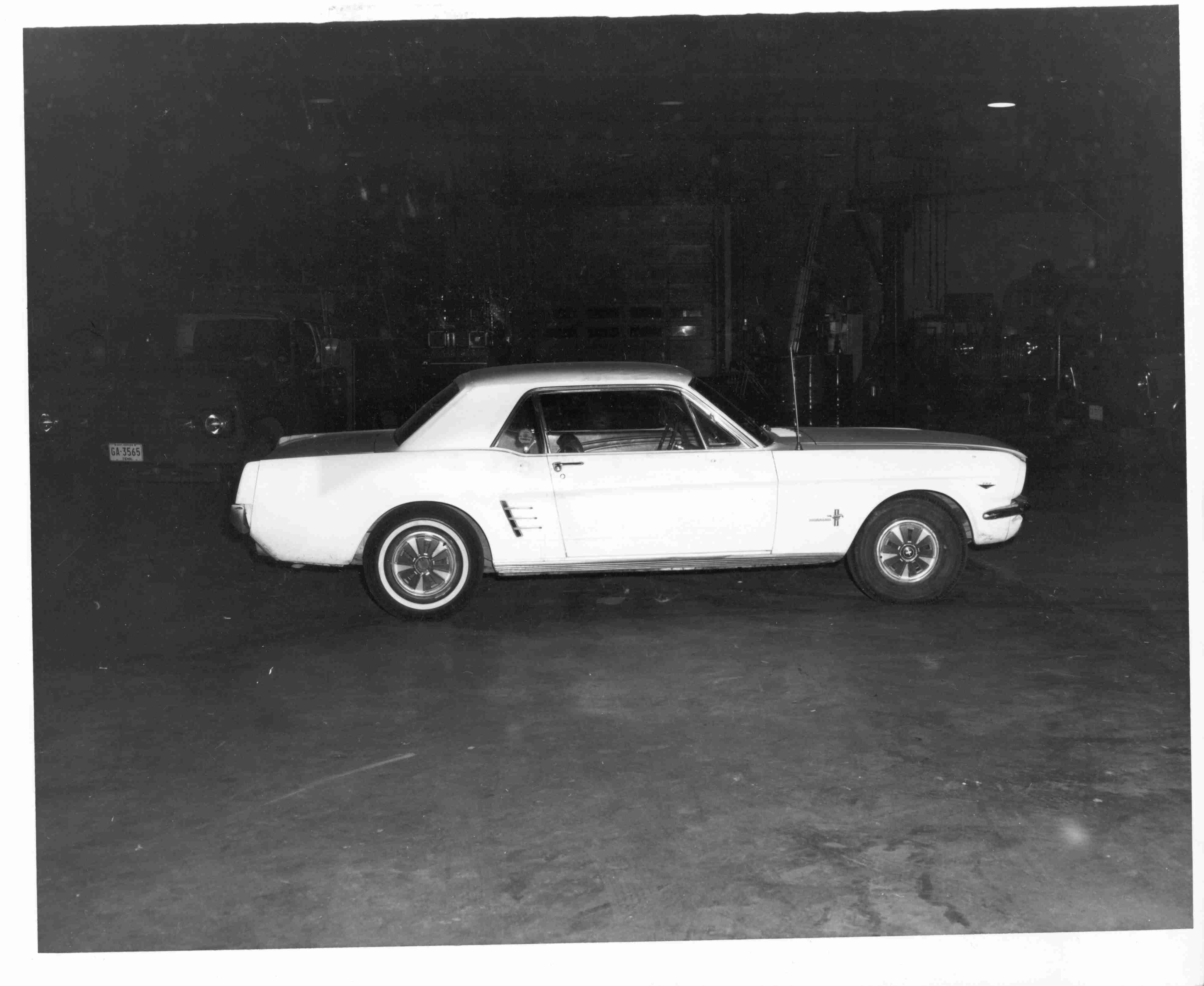 1966 white mustang photo 1.jpg